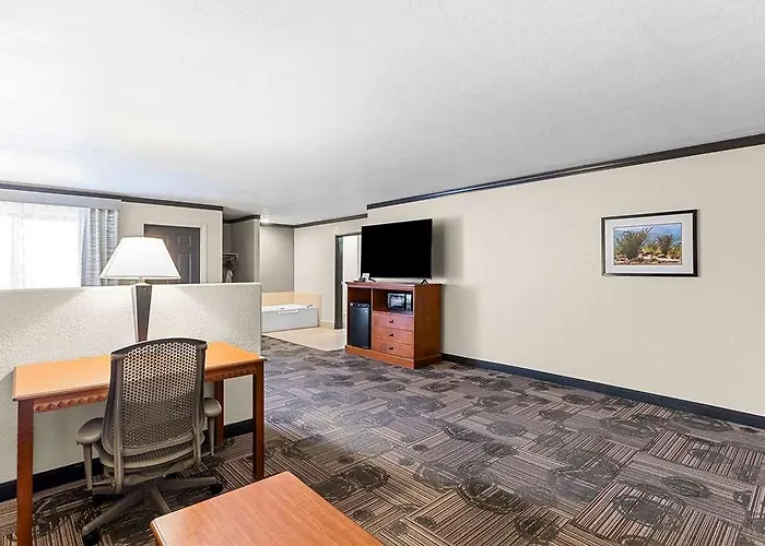 Western Hotel Apache Junction