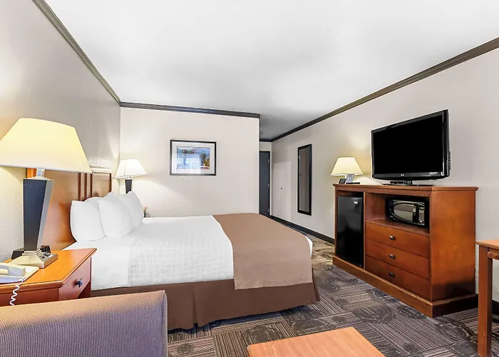 Western Hotel 3*